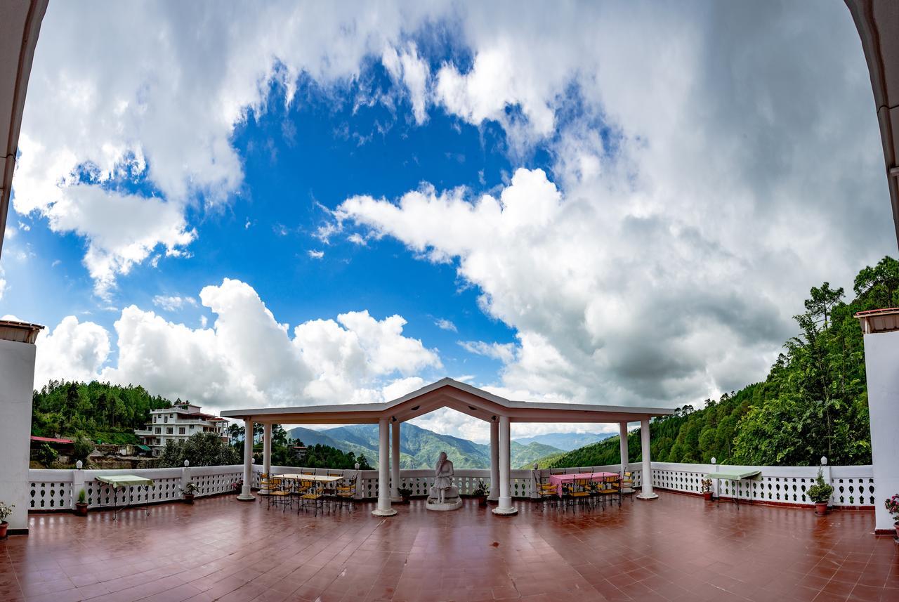 Tehri Club And Resort By One Earth Chamba  Buitenkant foto
